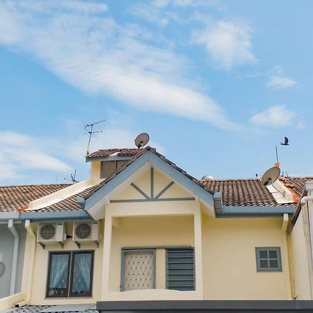 A Quiet Place Malacca Exterior photo